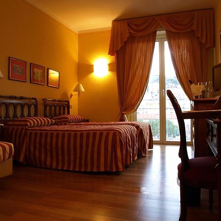 Hotel Firenze E Continentale La Spezia Ngoại thất bức ảnh