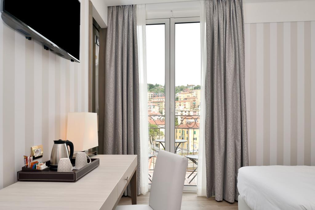 Hotel Firenze E Continentale La Spezia Ngoại thất bức ảnh